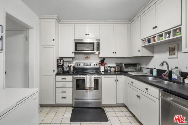 Interior, Kitchen, Stainless Steel Appliances