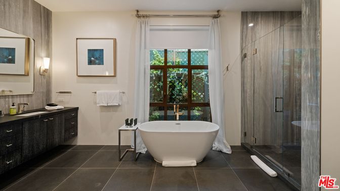 Bathroom, Free Standing Baths, Glass Shower, Interior, Recessed Lighting
