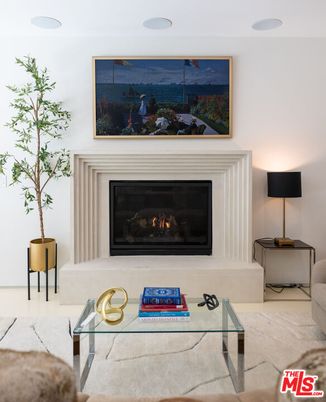 Fireplace, Interior, Recessed Lighting