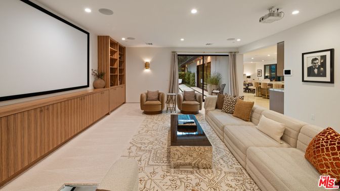 Interior, Living room, Projection Screen, Recessed Lighting, Theatre Room