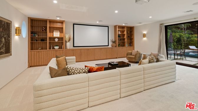 Interior, Living room, Projection Screen, Recessed Lighting, Theatre Room