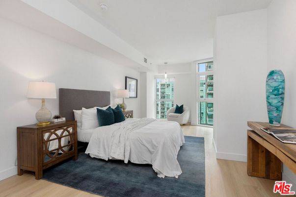 Bedroom, Interior, Pendant Lights, Wood Texture Flooring