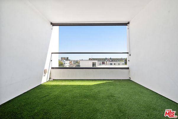 Backyard, Interior