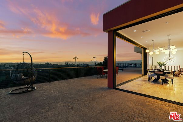 Exterior, Pendant Lights