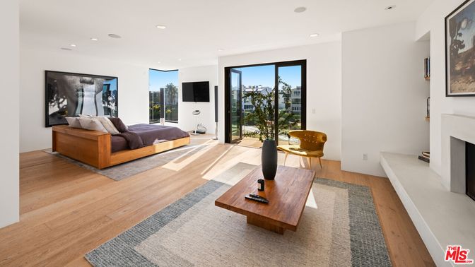 Bedroom, Fireplace, Interior, Recessed Lighting, Wood Texture Flooring