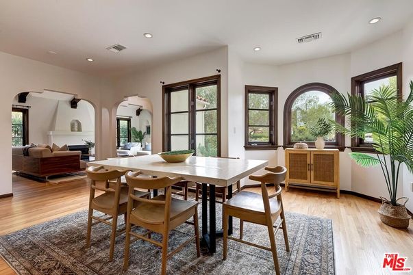Dining room, Interior, Living room, Recessed Lighting, Wood Texture Flooring