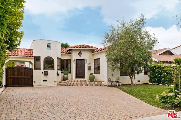 Attached, Backyard, Exterior, Facade, Spanish Mediterranean