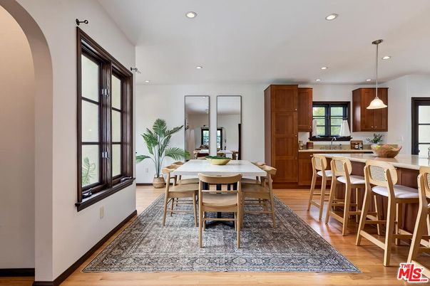 Dining room, Interior, Kitchen, Pendant Lights, Recessed Lighting, Wood Texture Flooring
