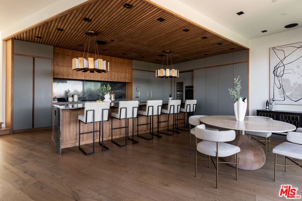 Dining room, Interior, Kitchen, Pendant Lights, Recessed Lighting, Wood Texture Flooring