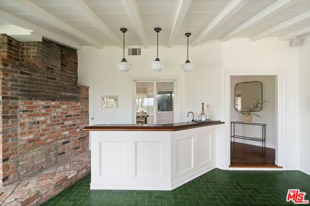 Interior, Pendant Lights, Stone Walls