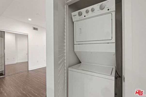 Interior, Recessed Lighting, Utility Closets, Washer, Wood Texture Flooring