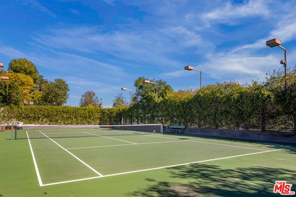 Exterior, Tennis Courts