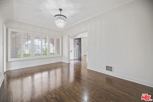 Chandelier, Empty room, Interior, Wood Texture Flooring