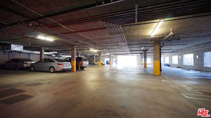 Garage, Interior