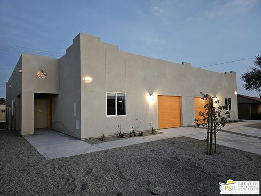 Attached, Exterior, Facade, Modern