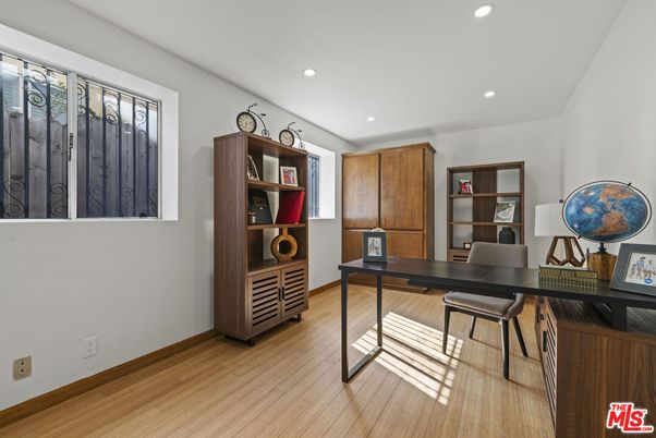 Home Office, Interior, Recessed Lighting, Wood Texture Flooring