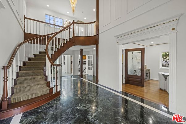 Chandelier, Interior, Marble, Recessed Lighting, Wood Texture Flooring