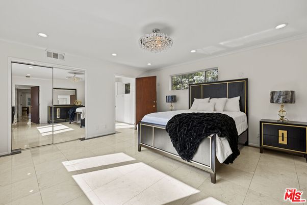 Bedroom, Chandelier, Interior, Recessed Lighting