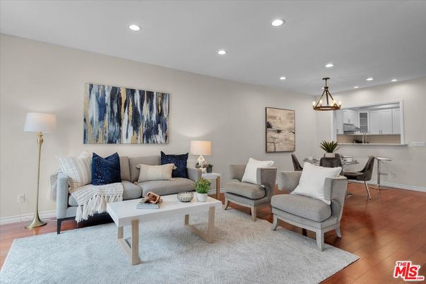 Dining room, Interior, Kitchen, Living room, Pendant Lights, Recessed Lighting, Wood Texture Flooring