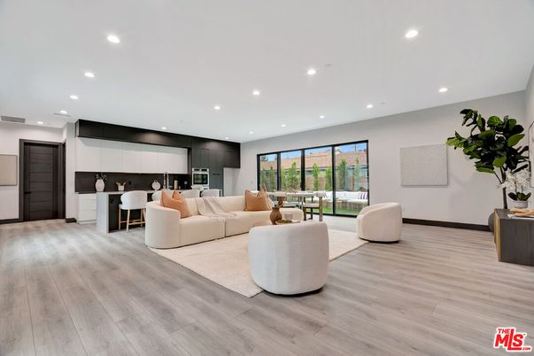 Dining room, Interior, Kitchen, Living room, Recessed Lighting, Wood Texture Flooring