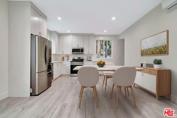Dining room, Interior, Kitchen, Recessed Lighting, Stainless Steel Appliances, Wood Texture Flooring