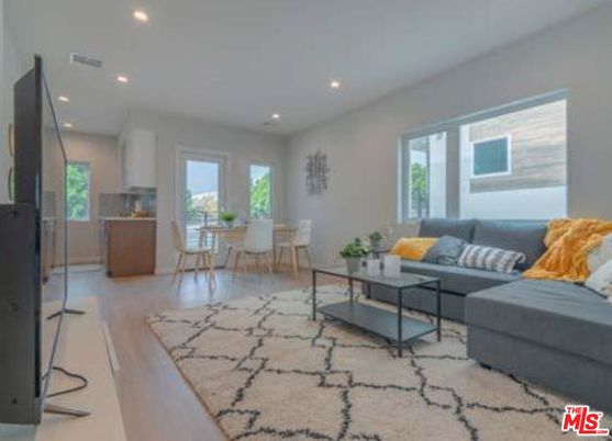 Dining room, Interior, Living room, Recessed Lighting, Wood Texture Flooring