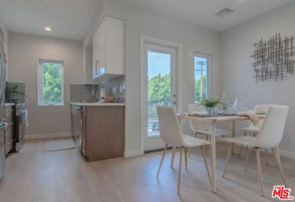 Dining room, Interior, Kitchen, Recessed Lighting, Wood Texture Flooring