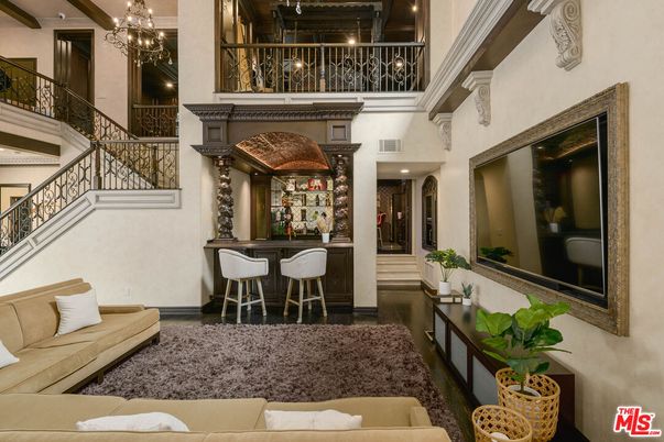 Chandelier, Interior, Recessed Lighting, Wood Texture Flooring
