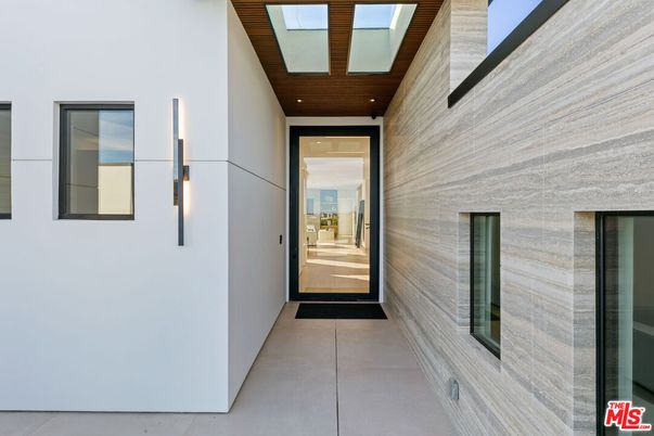 Exterior, Recessed Lighting