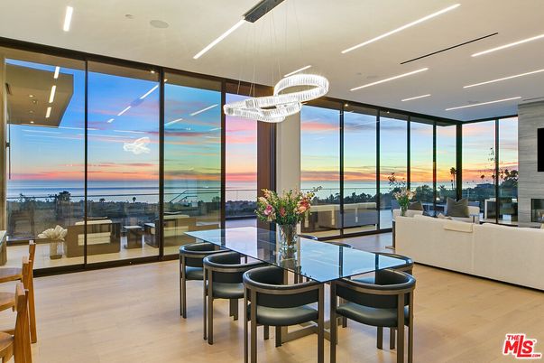 Chandelier, Dining room, Interior, Living room, Recessed Lighting, Water, Wood Texture Flooring