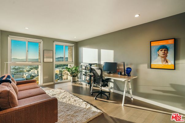 Home Office, Interior, Recessed Lighting, Wood Texture Flooring