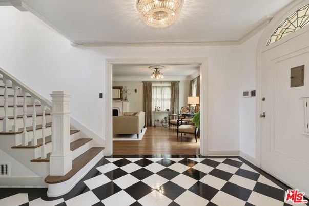 Chandelier, Interior, Wood Texture Flooring