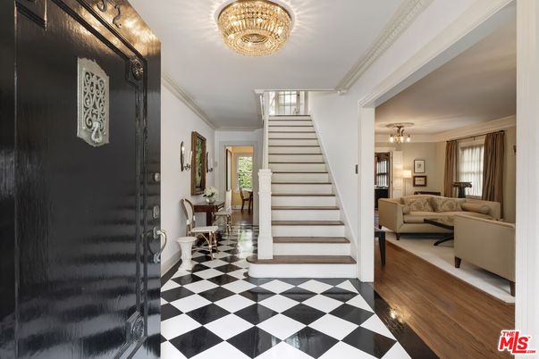 Chandelier, Interior, Wood Texture Flooring