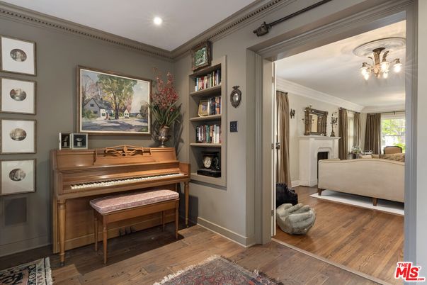 Fireplace, Interior, Piano, Recessed Lighting, Wood Texture Flooring