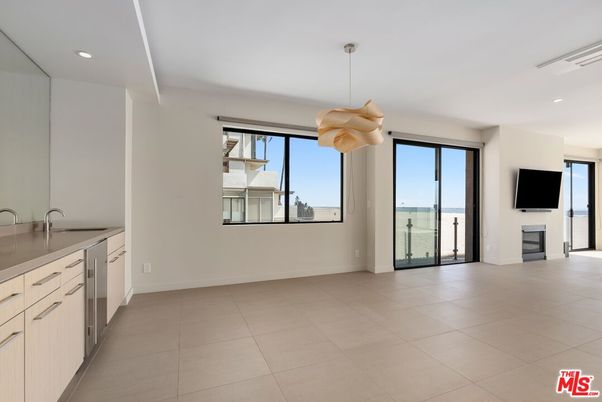 Interior, Kitchen, Pendant Lights, Recessed Lighting