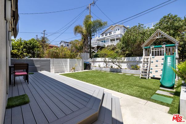 Backyard, Exterior, Playground