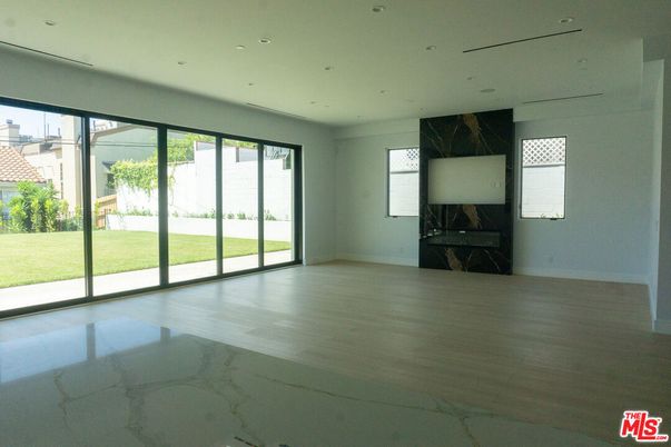 Empty room, Interior, Marble, Recessed Lighting