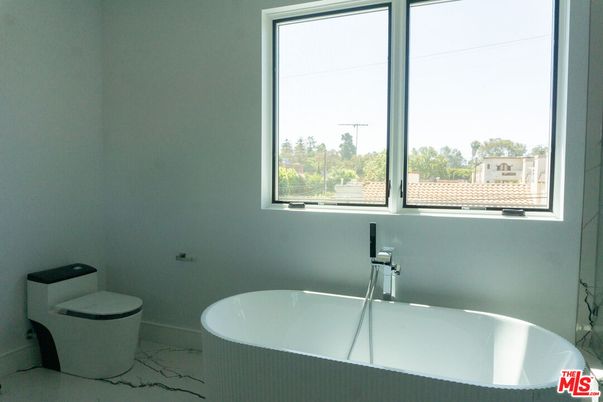 Bathroom, Free Standing Baths, Interior, Marble