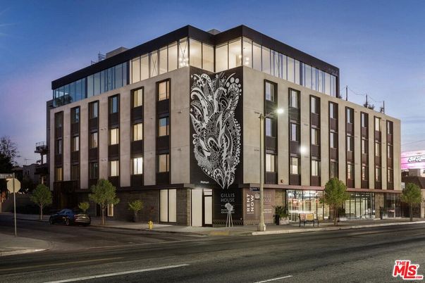 Exterior, Facade, Highrise