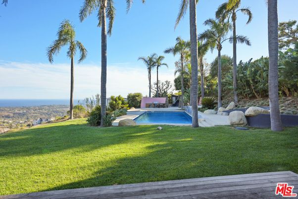 Backyard, Exterior, Pool, Water