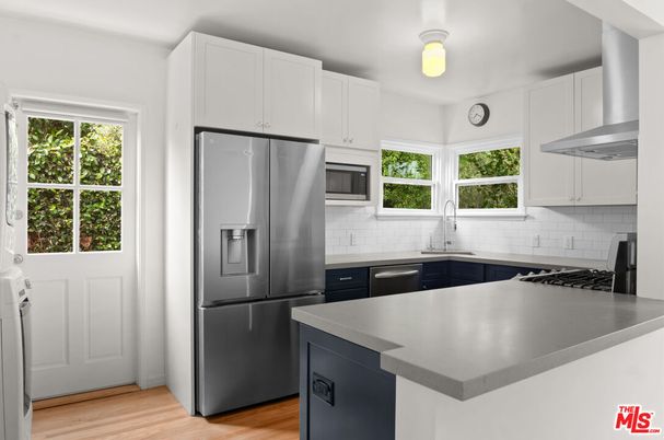 Interior, Kitchen, Stainless Steel Appliances, Wood Texture Flooring