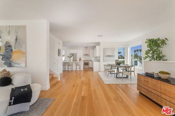 Dining room, Interior, Kitchen, Recessed Lighting, Wood Texture Flooring