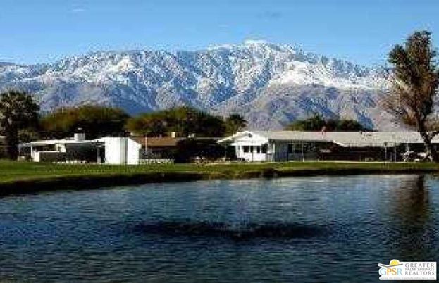 Exterior, Lake