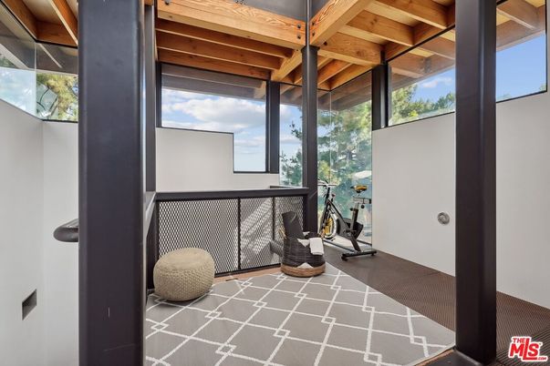 Fitness Equipment, Interior, Wooden Beams, Wooden Ceilings