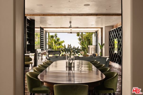 Dining room, Interior, Recessed Lighting