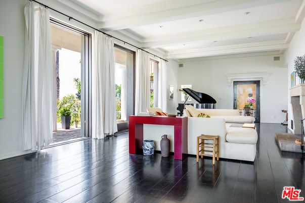 Fireplace, Interior, Living room, Piano, Recessed Lighting, Wood Texture Flooring