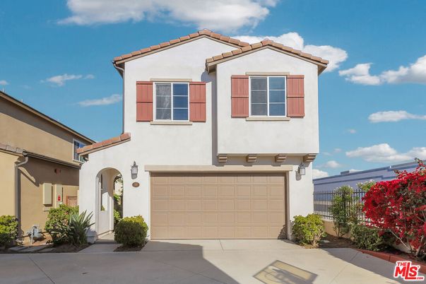 Attached, Exterior, Facade, Spanish Mediterranean
