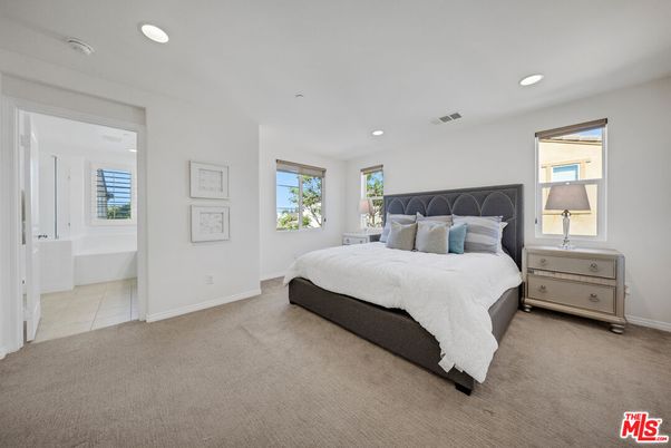 Bedroom, Interior, Recessed Lighting