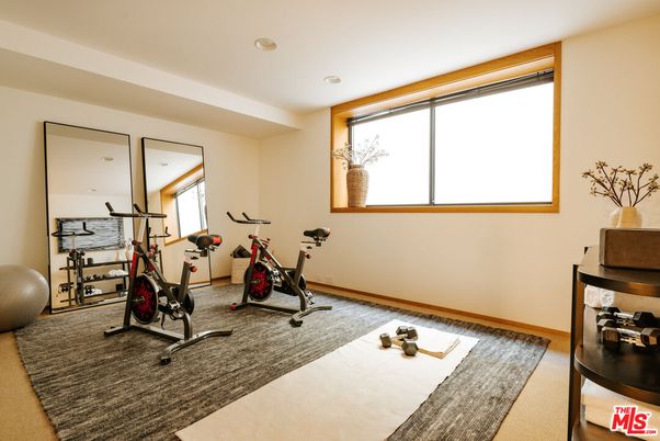 Fitness Equipment, Interior, Recessed Lighting, Wood Texture Flooring