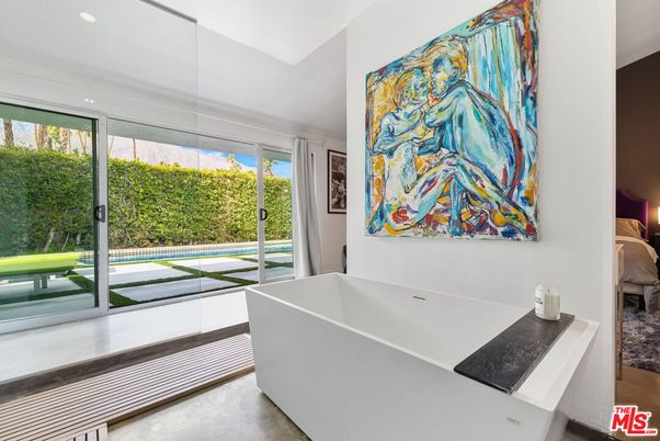 Bathroom, Bedroom, Free Standing Baths, Interior, Recessed Lighting